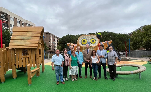 Nueva zona de juegos infantiles en la Plaza Primero de Mayo de Logroño