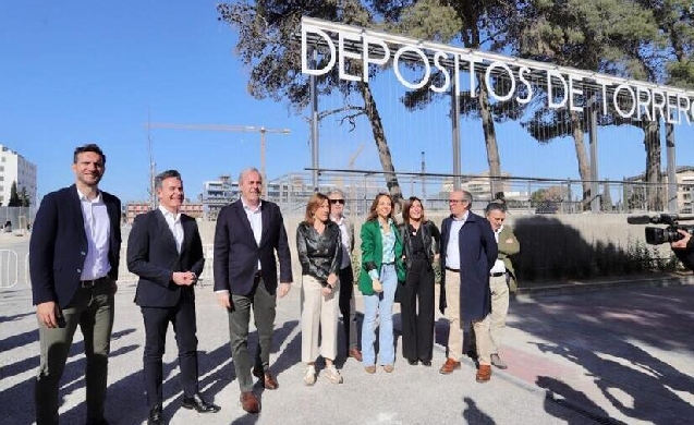 Zaragoza estrena un nuevo parque urbano en los antiguos Depósitos de Pignatelli