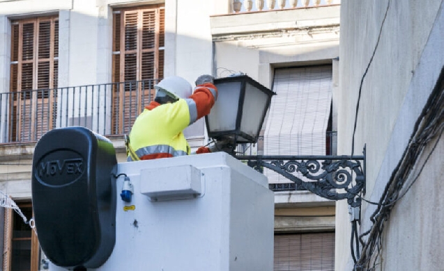 Pamplona adjudica el contrato de mantenimiento del alumbrado apostando por el cambio a tecnología LED