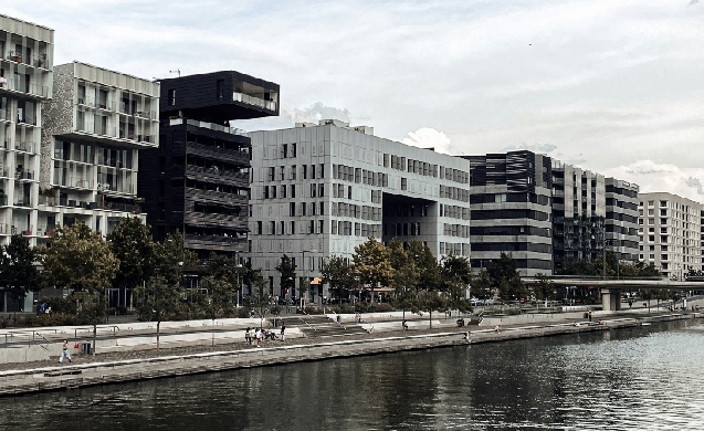 ¿Pueden las ciudades crecer sin dañar el planeta? Un estudio del ICTA-UAB pone el foco en los límites del desarrollo urbano