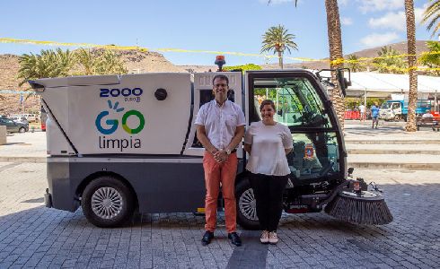 San Sebastián de La Gomera refuerza la limpieza viaria con la puesta en marcha de una nueva barredora