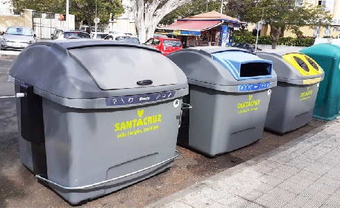 Santa Cruz de Tenerife ya ha renovado más de 2000 contenedores de residuos