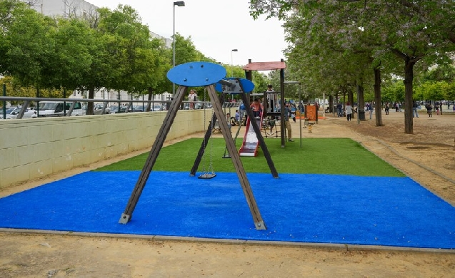 Sevilla renueva uno de cada cinco parques infantiles y proyecta una inversión de más de 8 millones en los próximos tres años