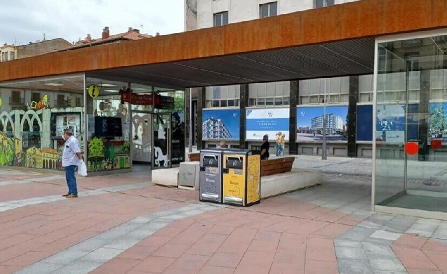 Soria comienza la renovación de las papeleras de la ciudad