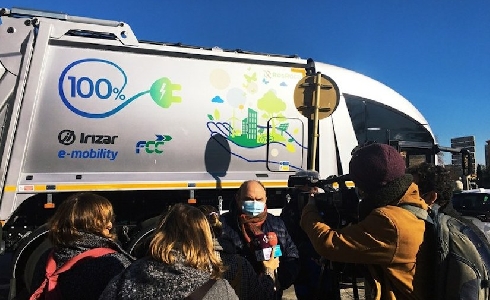 Tarragona prueba a través de FCC Medio Ambiente un nuevo camión eléctrico para la recogida de residuos