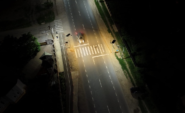 Un paso de peatones sin iluminación ya no garantiza la seguridad de nadie