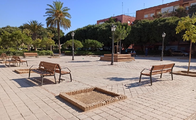 Valencia licita la mejora de zonas ajardinadas y de juegos de tres plazas en la Creu Coberta y el Hort de Senabre