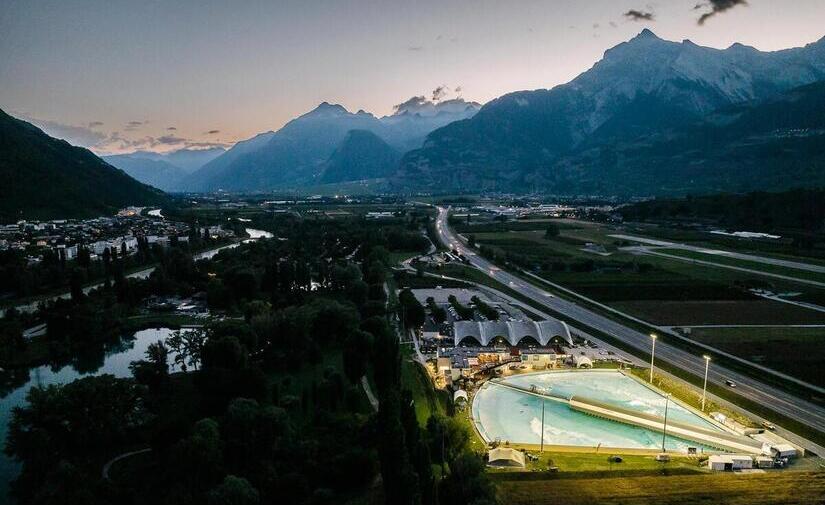 Surfear de noche en los Alpes ya es posible gracias a la tecnología de iluminación de Signify