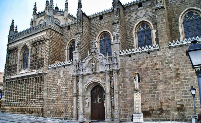 Toledo inaugura la nueva iluminación artística de San Juan de los Reyes