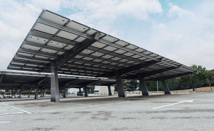 Valencia transforma El Perellonet en modelo de autosuficiencia energética con energía solar y alumbrado LED