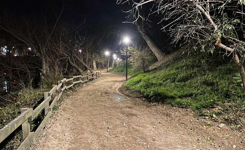 Valladolid mejora el alumbrado en el paseo peatonal del Renacimiento, junto al río Pisuerga