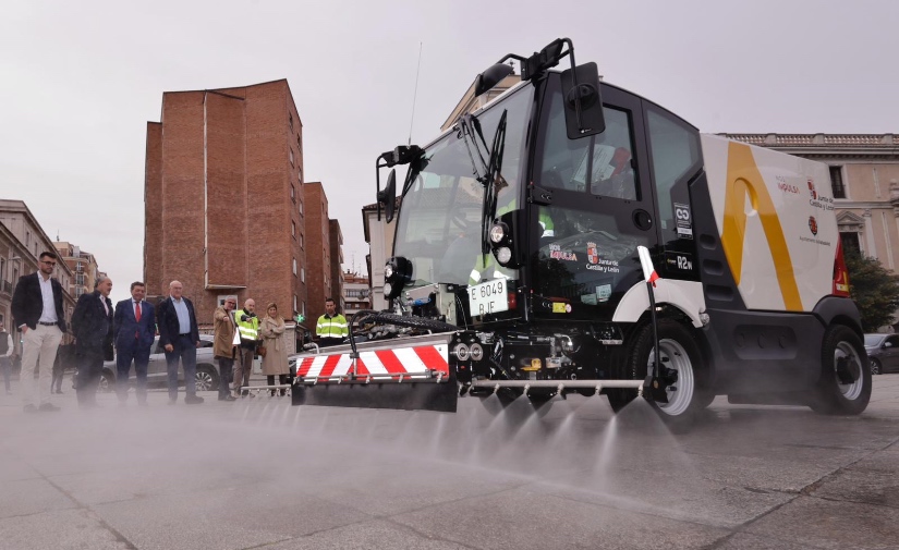 Valladolid renueva su flota de limpieza con cuatro nuevos vehículos valorados en casi 900.000 euros