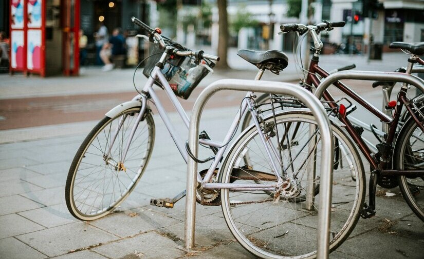 Vitoria-Gasteiz refuerza su red ciclista con 1.170 nuevas plazas de aparcamiento para bicicletas en 2024