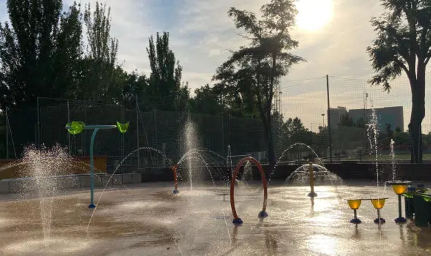 Vortex revitaliza el polideportivo José Caballero con un parque de agua sin profundidad
