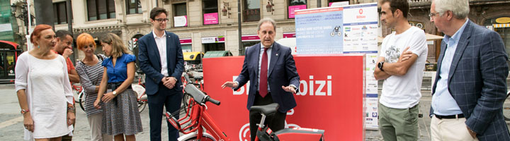 Bilbao presenta la nueva bicicleta de pedaleo asistido del servicio de préstamo Bilbon Bizi