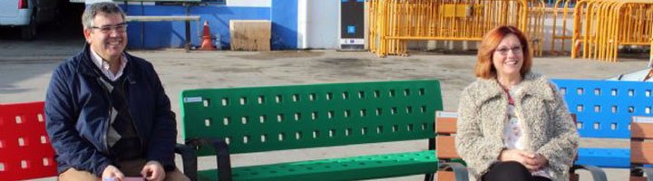 Jumilla presenta el nuevo mobiliario urbano que se está colocando en diferentes zonas