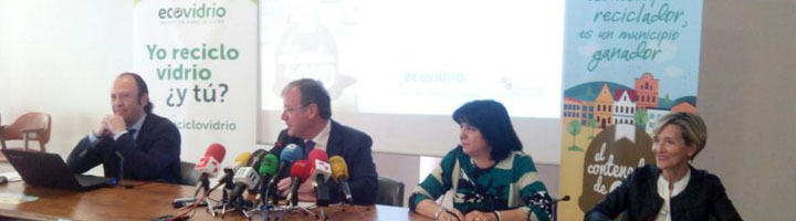 El Ayuntamiento de León y Ecovidrio presentan la campana 