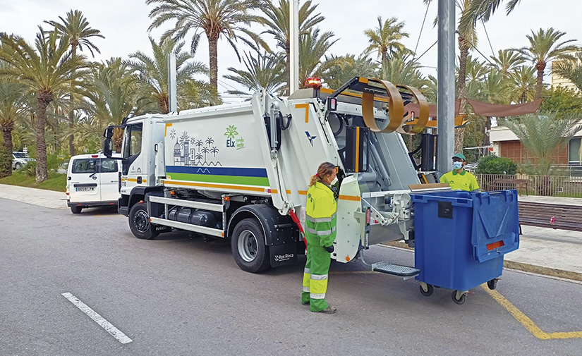 Elche incorpora una nueva flota de vehículos eléctricos y ecológicos a su servicio de limpieza