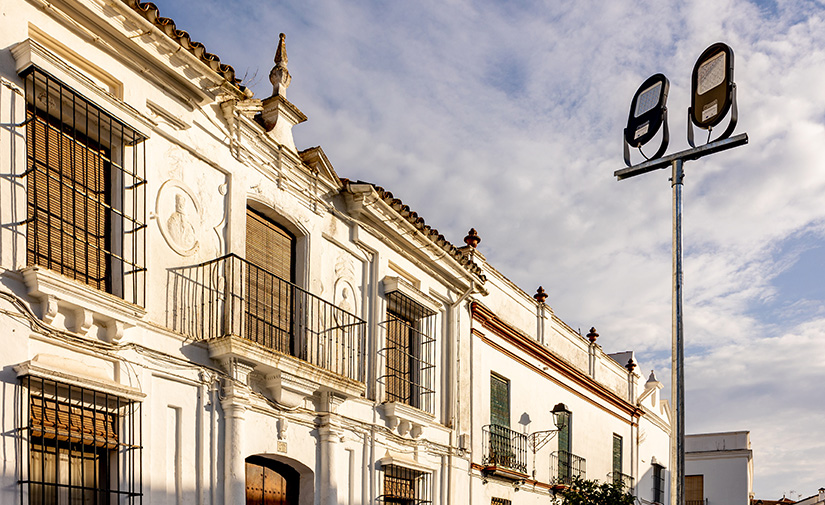 Embellecimiento de edificios históricos de Cazalla de la Sierra